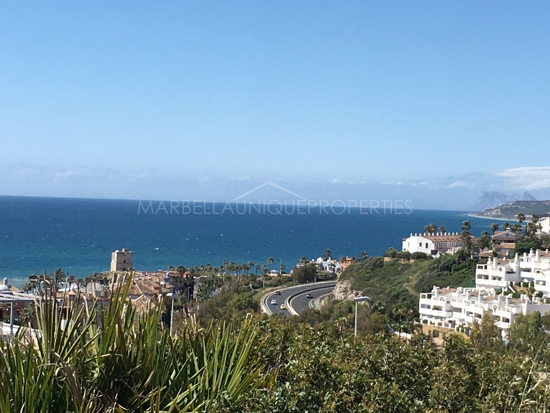 Plot for sale in Camarate Golf with stunning panoramic sea views