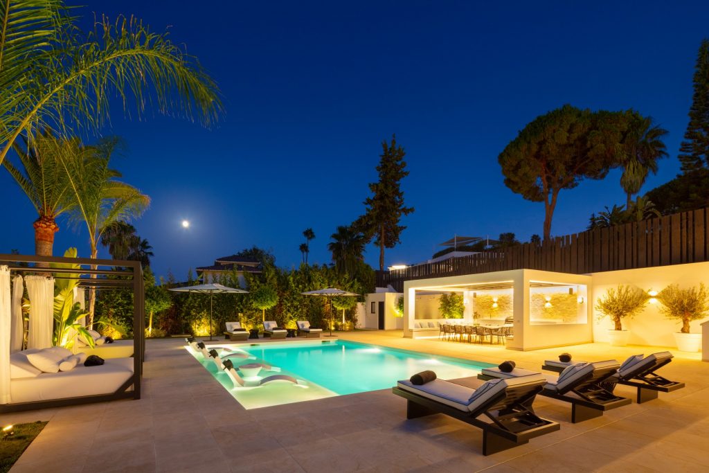 Villa en las Birsas, Marbella Unique Properties